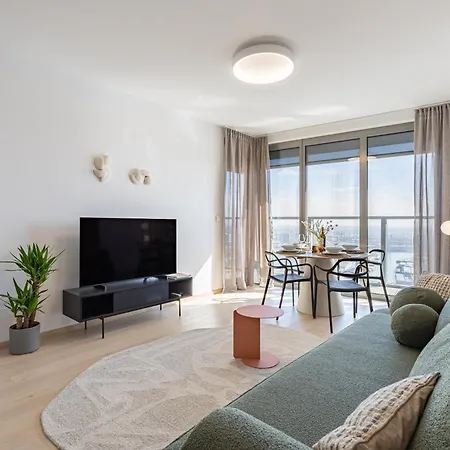 Eurovea Tower Retreat With Parking