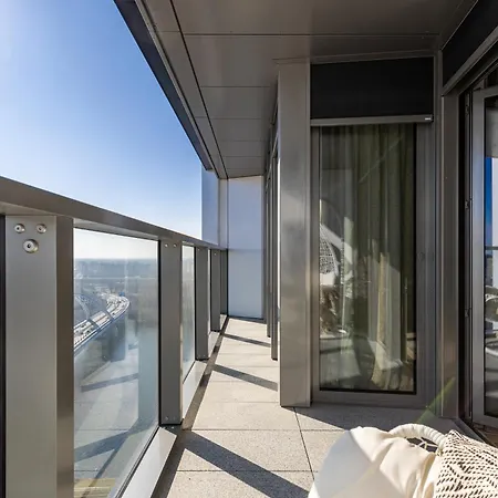 Eurovea Tower Retreat With Parking Bratysława