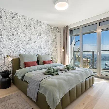 Apartament Eurovea Tower Retreat With Parking Bratysława