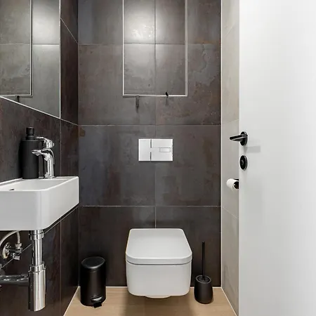 Apartament Eurovea Tower Retreat With Parking Bratysława